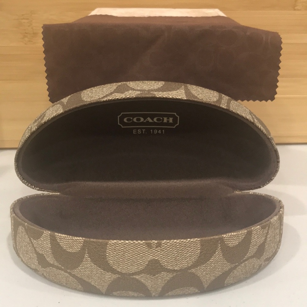 Coach Sunglass NEW Case w. microfiber cloth! Great Moms day gift!